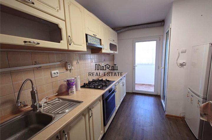 Apartament 3 camere de vanzare CRISCIOR - Hunedoara anunturi imobiliare Hunedoara