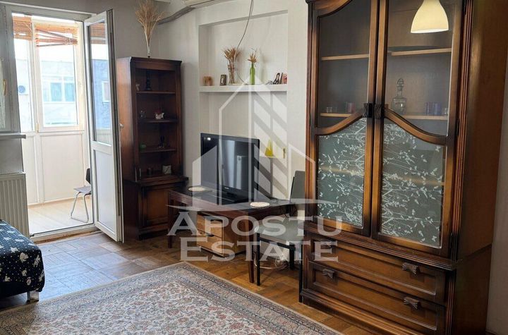 Apartament 3 camere de inchiriat AUREL VLAICU - Arad anunturi imobiliare Arad