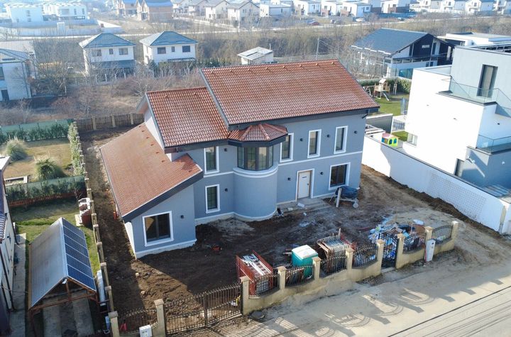 Vilă - 6 camere de vanzare PIPERA - Bucuresti anunturi imobiliare Bucuresti