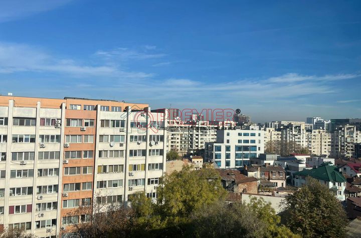 Apartament 3 camere de vanzare P-TA UNIRII - Bucuresti anunturi imobiliare Bucuresti