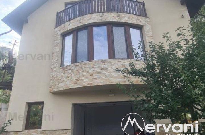 Casă - 5 camere de vanzare COMARNIC - Prahova anunturi imobiliare Prahova