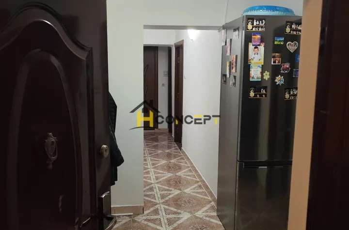 Apartament 3 camere de vanzare APARATORII PATRIEI - Bucuresti anunturi imobiliare Bucuresti