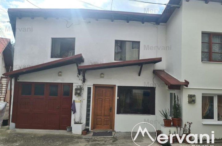 Apartament 4 camere de vanzare SINAIA - Prahova anunturi imobiliare Prahova