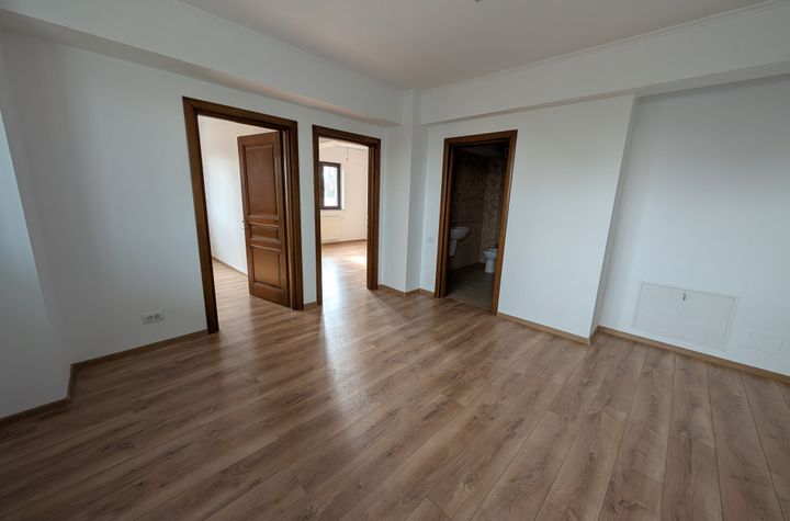 Apartament 3 camere de inchiriat BACAU - Bacau anunturi imobiliare Bacau