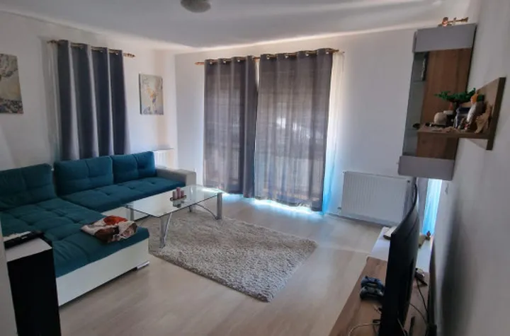 Apartament 3 camere de inchiriat TRACTORU - Brasov anunturi imobiliare Brasov