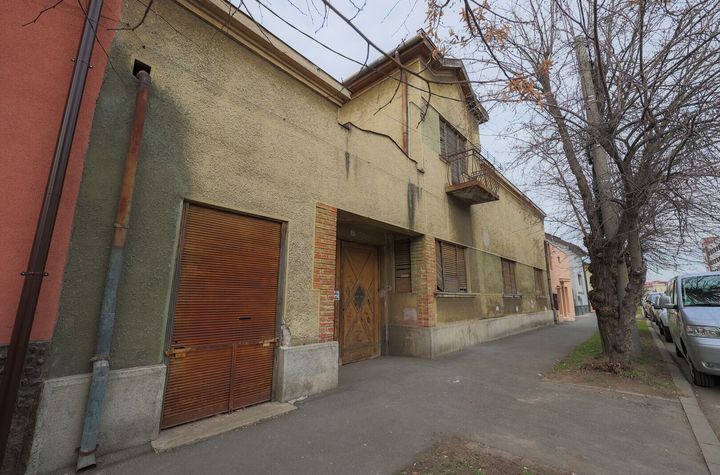 Vilă - 5 camere de vanzare CENTRAL - Arad anunturi imobiliare Arad