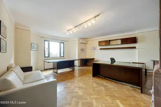 Apartament 4 camere de vânzare Bucuresti - Armeneasca