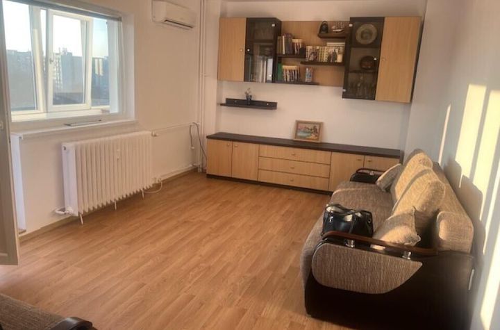 Apartament 4 camere Vergului- Spitalul Malaxa. anunturi imobiliare Bucuresti