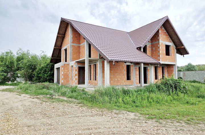 Casă - 6 camere de vanzare DRAGODANA - Dambovita anunturi imobiliare Dambovita