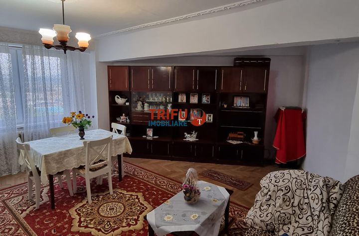 Apartament 4 camere de vanzare CENTRAL - Alba anunturi imobiliare Alba