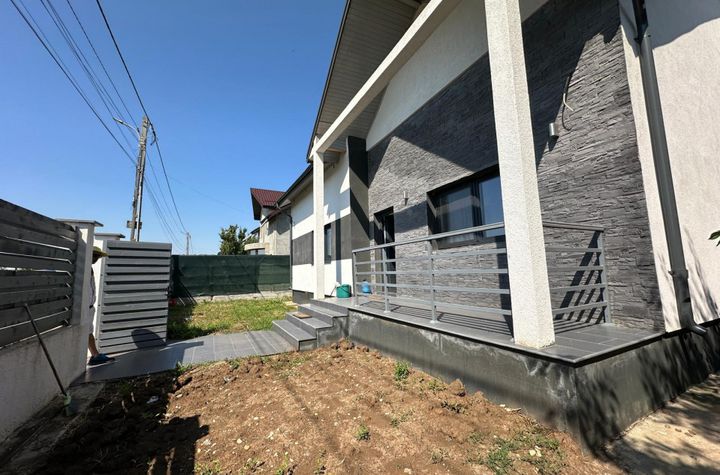 Casă - 5 camere de vanzare MOGOSOAIA - Bucuresti anunturi imobiliare Bucuresti