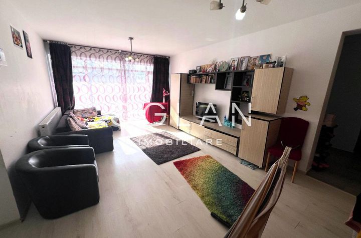 Apartament 3 camere de vanzare SIBIU - Sibiu anunturi imobiliare Sibiu