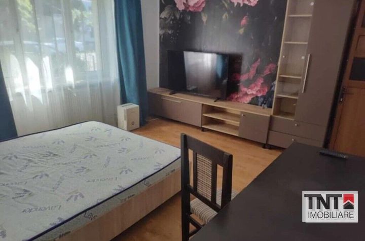 Apartament 3 camere de vanzare TUDOR VLADIMIRESCU - Iasi anunturi imobiliare Iasi