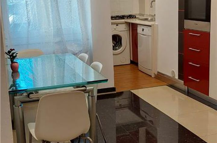 Apartament 4 camere de inchiriat CENTRUL CIVIC - Brasov anunturi imobiliare Brasov