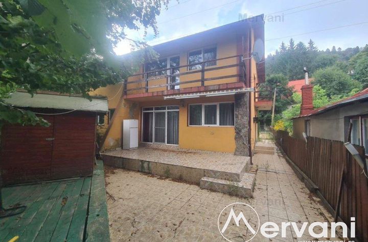 Casă - 3 camere de vanzare BUSTENI - Prahova anunturi imobiliare Prahova