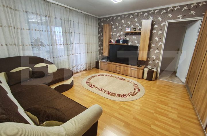 Apartament 4 camere de vanzare NUFARUL - Bihor anunturi imobiliare Bihor