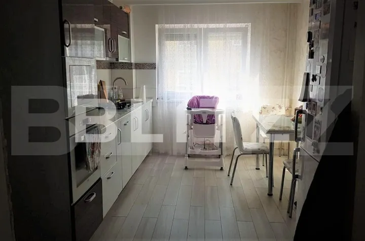 Apartament 4 camere de vanzare IOSIA - Bihor anunturi imobiliare Bihor