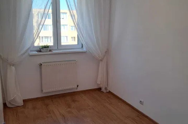 Apartament 3 camere de vanzare GRIVITEI - Brasov anunturi imobiliare Brasov