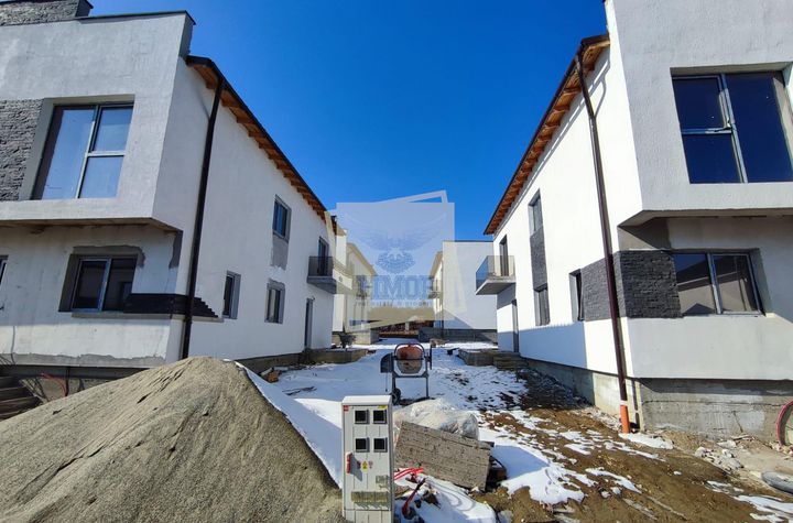 Casă - 4 camere de vanzare CALEA CISNADIEI - Sibiu anunturi imobiliare Sibiu