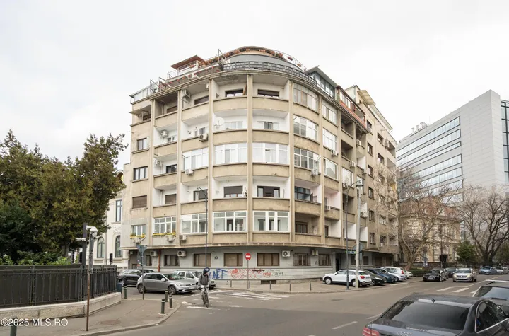 Garsonieră de vanzare UNIVERSITATE - Bucuresti anunturi imobiliare Bucuresti