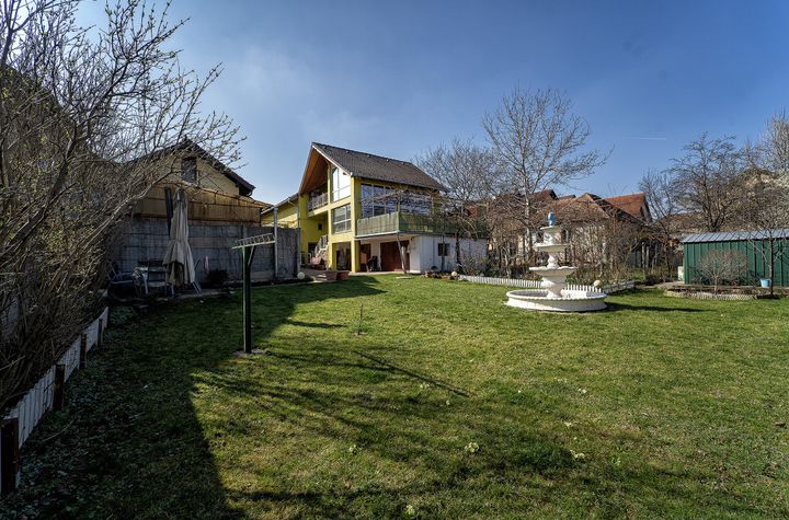 Casă - 11 camere de vanzare SIBIU - Sibiu anunturi imobiliare Sibiu