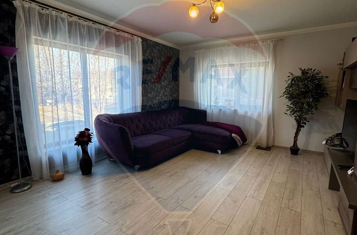 Apartament 3 camere de vanzare EST - Sibiu anunturi imobiliare Sibiu