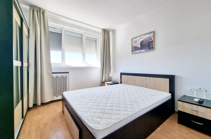 Apartament 2 camere de vanzare 1 MAI - Bucuresti anunturi imobiliare Bucuresti