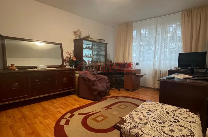 Apartament 3 camere de vanzare ALEXANDRU OBREGIA - Bucuresti anunturi imobiliare Bucuresti