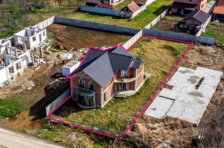 Vilă - 5 camere de vanzare VLADIMIRESCU - Arad anunturi imobiliare Arad