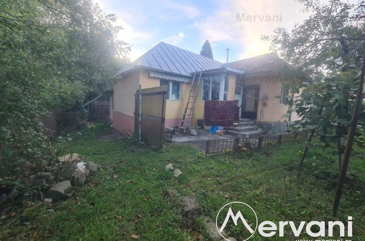 Casă - 4 camere de vanzare BREAZA - Prahova anunturi imobiliare Prahova