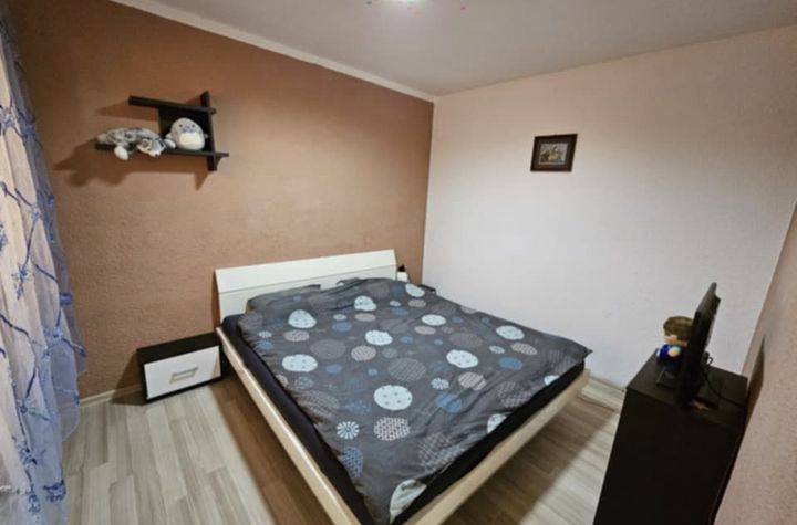 Apartament 2 camere de vanzare BACAU - Bacau anunturi imobiliare Bacau