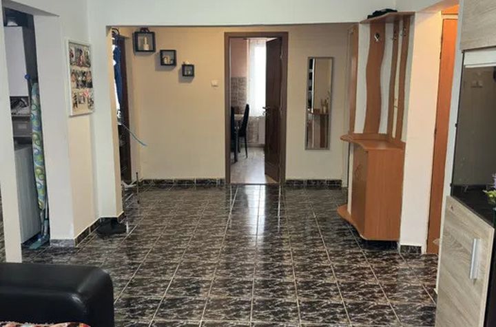 Apartament 4 camere de vanzare CRAITER - Brasov anunturi imobiliare Brasov