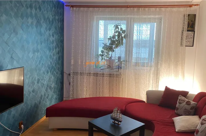 Apartament 3 camere de vanzare SUD - Vrancea anunturi imobiliare Vrancea