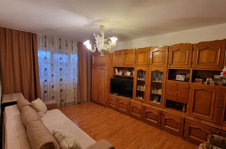 Apartament 3 camere de vanzare RAHOVA - Bucuresti anunturi imobiliare Bucuresti