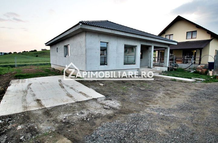 Casă - 4 camere de vanzare NAZNA - Mures anunturi imobiliare Mures