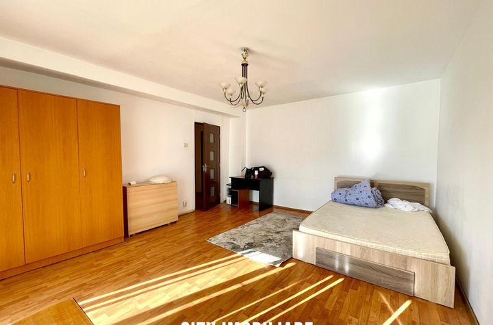 Apartament 3 camere de inchiriat CENTRAL - Cluj anunturi imobiliare Cluj