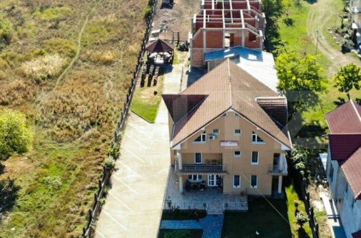 Vilă - 14 camere de vanzare BAILE 1 MAI - Bihor anunturi imobiliare Bihor