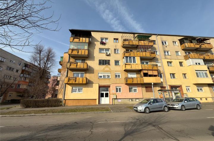 Apartament 2 camere de vanzare MICRO 17 - Satu Mare anunturi imobiliare Satu Mare