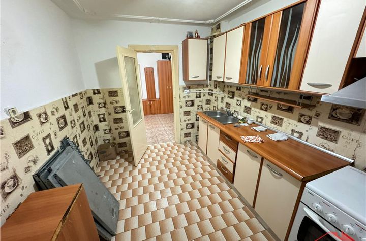 Apartament 2 camere de vanzare GARA - Vrancea anunturi imobiliare Vrancea