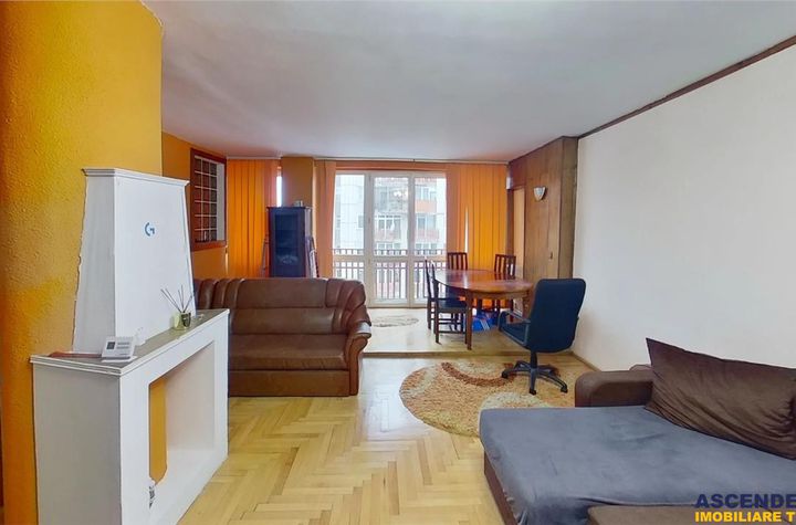 Apartament 3 camere de vanzare CENTRUL CIVIC - Brasov anunturi imobiliare Brasov