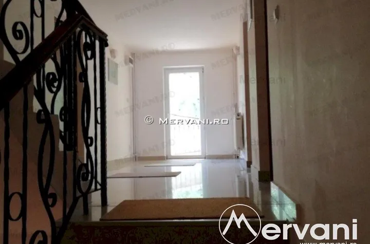 Apartament 12 camere de vanzare BUSTENI - Prahova anunturi imobiliare Prahova