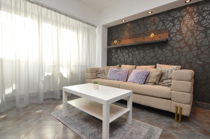 Apartament 2 camere de inchiriat DECEBAL - Bucuresti anunturi imobiliare Bucuresti