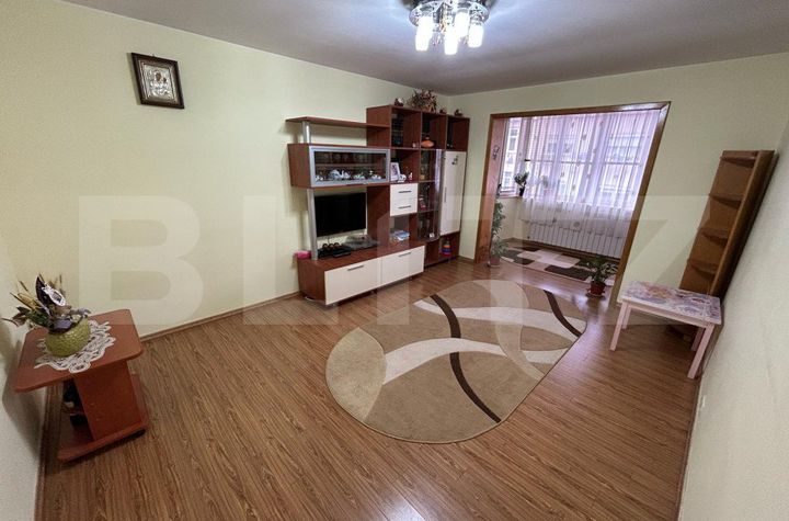 Apartament 3 camere de vanzare CUGIR - Alba anunturi imobiliare Alba