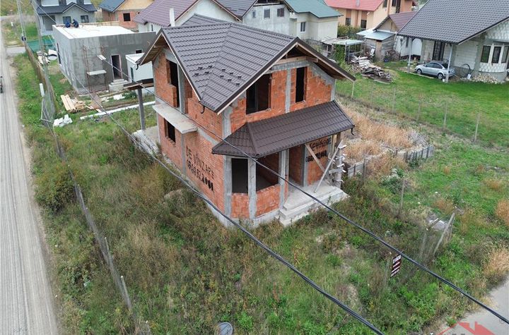 Casă - 5 camere de vanzare EXTERIOR VEST - Vrancea anunturi imobiliare Vrancea