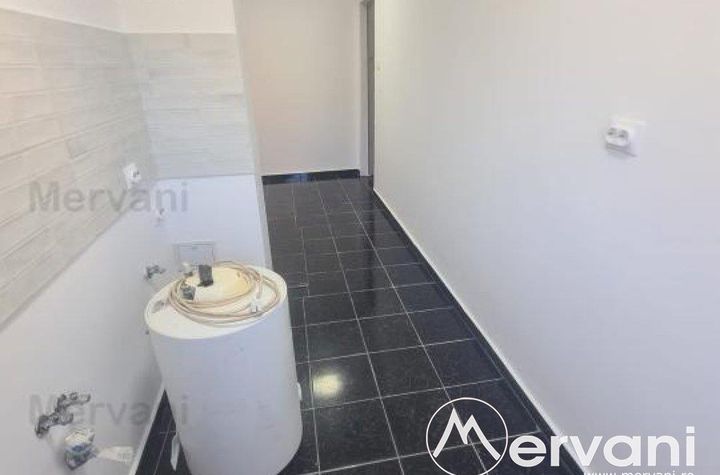 Apartament 3 camere de vanzare BREAZA - Prahova anunturi imobiliare Prahova