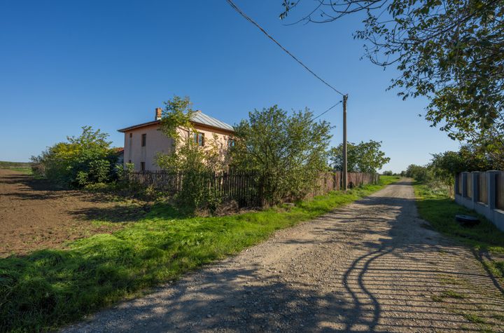 Vilă - 5 camere de vanzare CANDEASCA - Calarasi anunturi imobiliare Calarasi