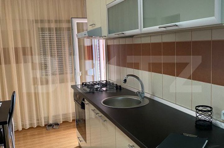 Apartament 3 camere de vanzare BACAU - Bacau anunturi imobiliare Bacau