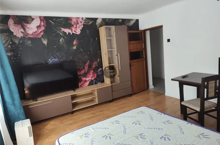 Apartament 3 camere de vanzare TUDOR VLADIMIRESCU - Iasi anunturi imobiliare Iasi