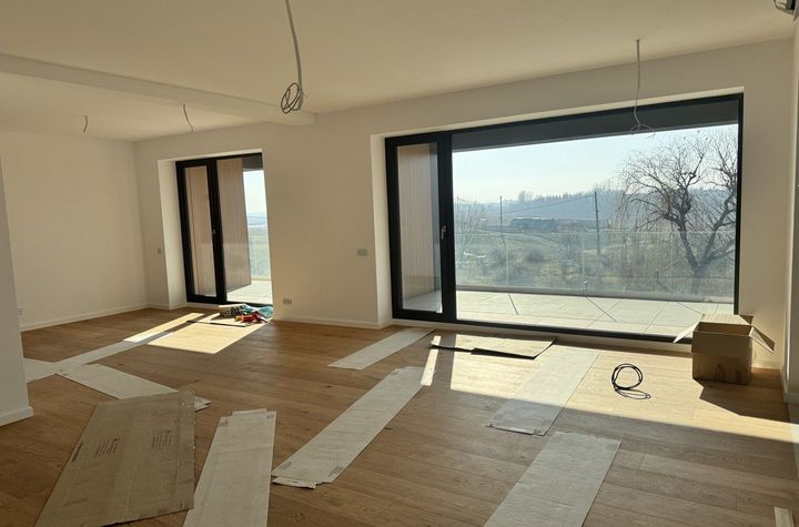 Apartament 5 camere de vanzare PIPERA - Bucuresti anunturi imobiliare Bucuresti