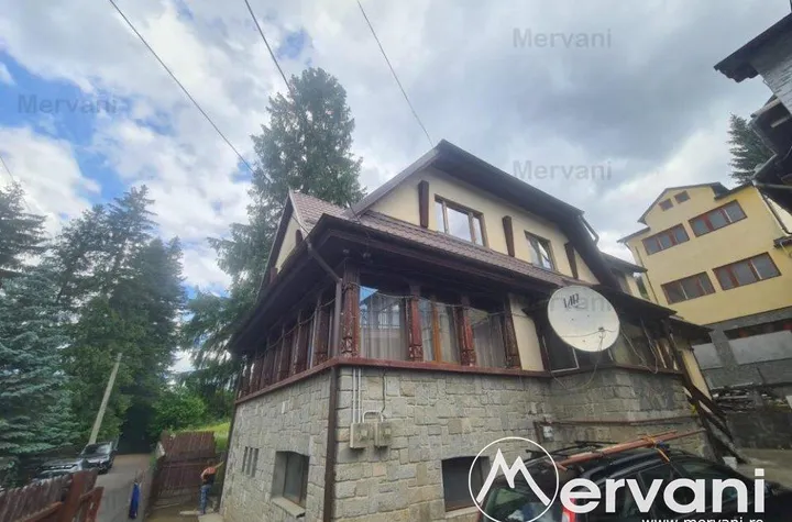 Casă - 9 camere de vanzare BUSTENI - Prahova anunturi imobiliare Prahova